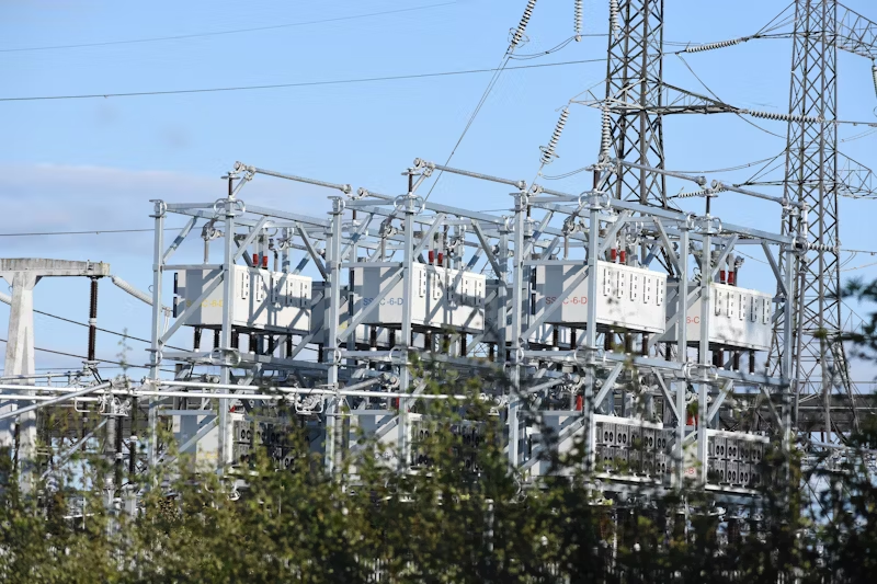 Illustration of HVDC transmission lines
